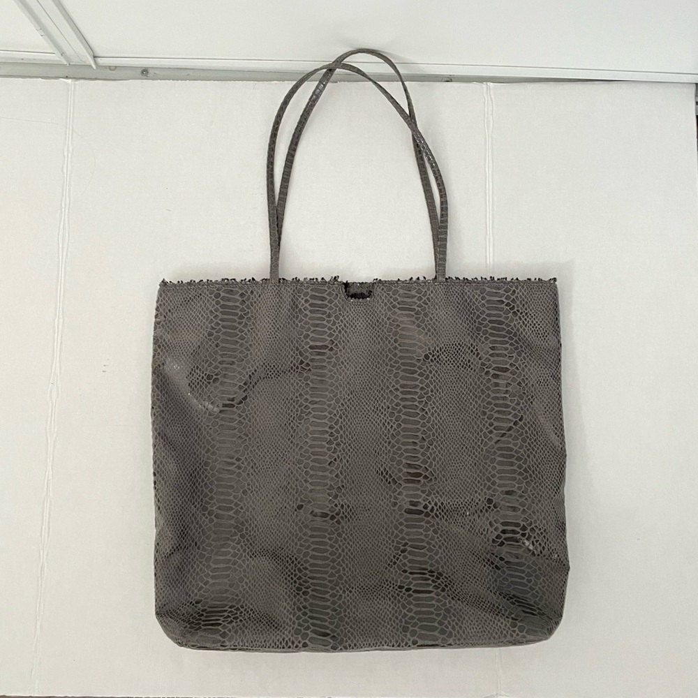 Fatto a Mano By Carlos Falchi Snakeskin Print Tote Bag Grey